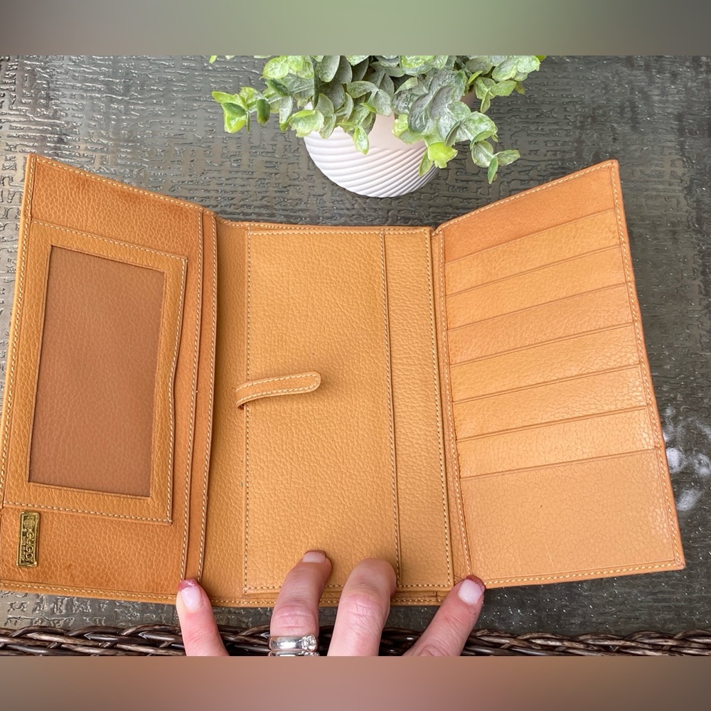 Gucci Vintage Leather Kiss Lock Tri-Fold Long Wallet - EUC, Like New! - Picture 10 of 11